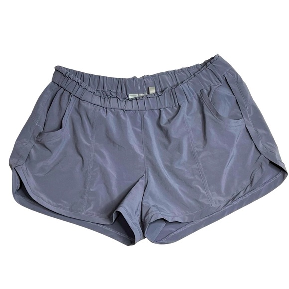 Athleta athletic shorts Women’s‎ size Medium in a Lilac Grey color - Picture 1 of 9